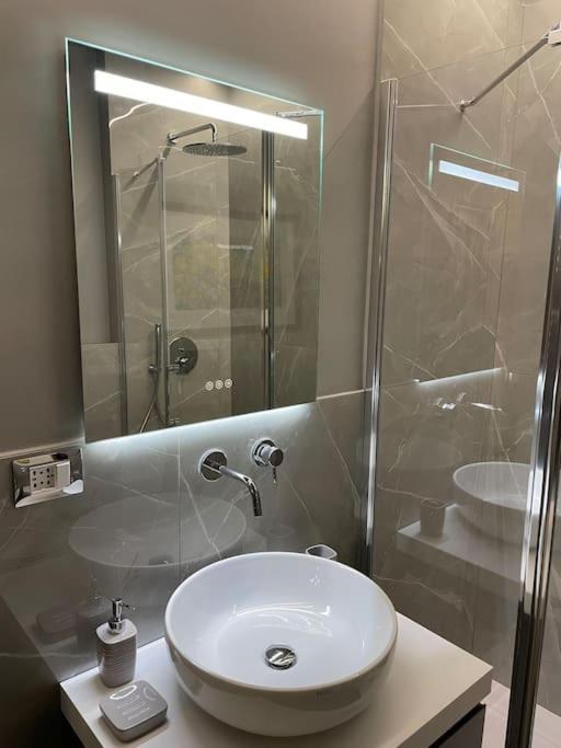Apartamento Two Bedroom With Private Parking *