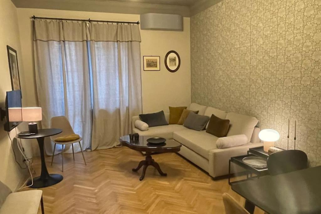 Two Bedroom With Private Parking Turín