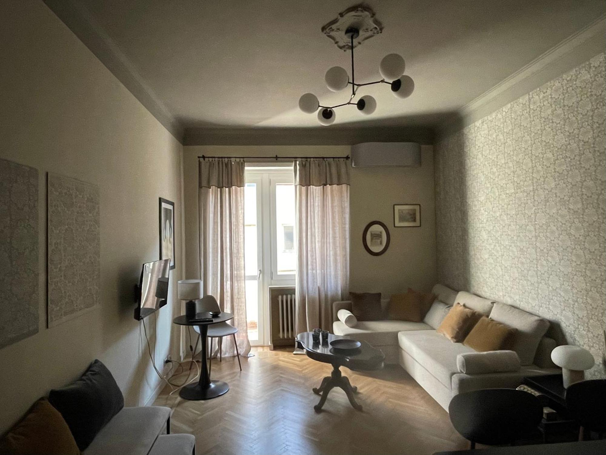 Two Bedroom With Private Parking Apartamento